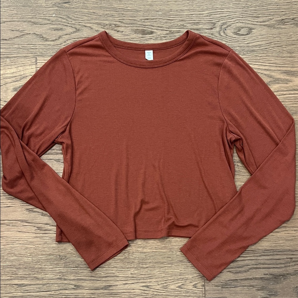 Old Navy Go-Dry Ultralite Top